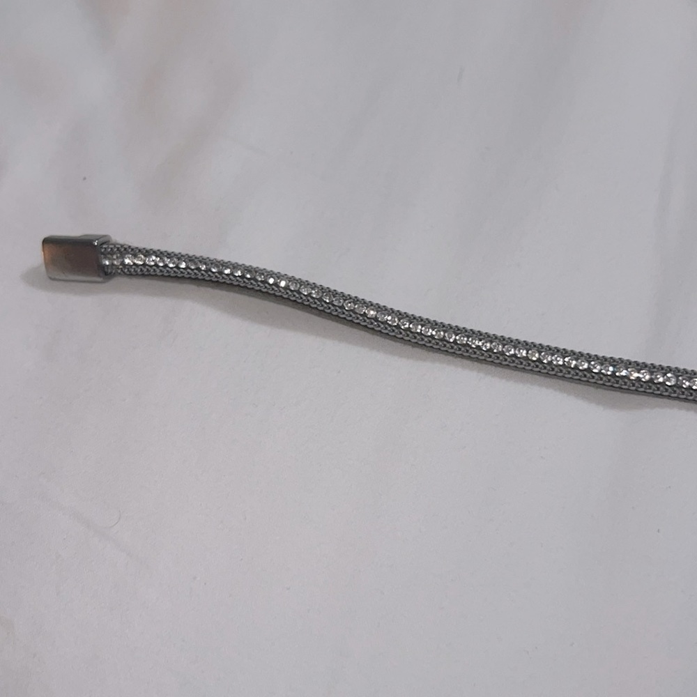 Magnetic fastening rhinestone bracelet